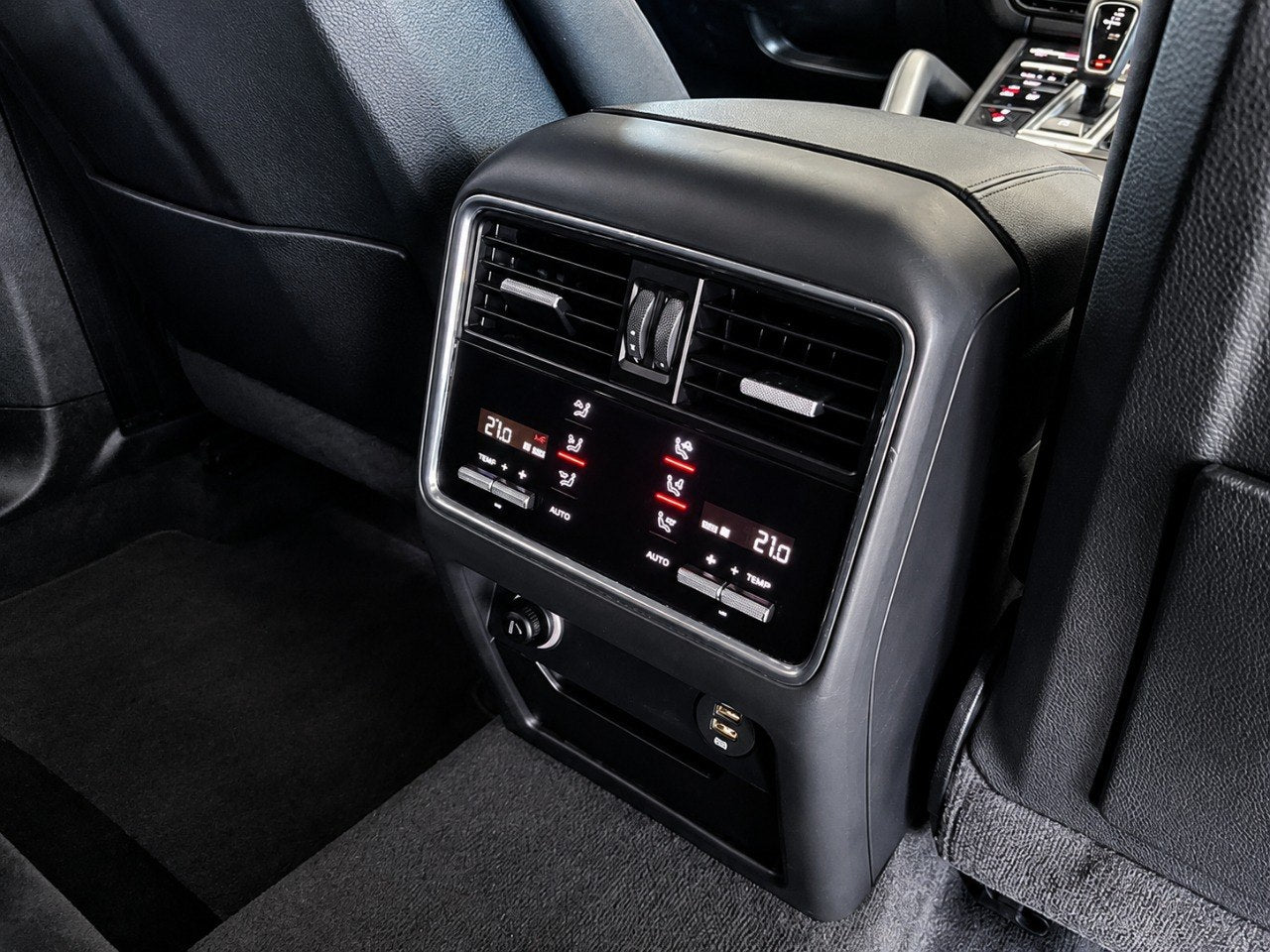 PORSCHE CAYENNE 3.0