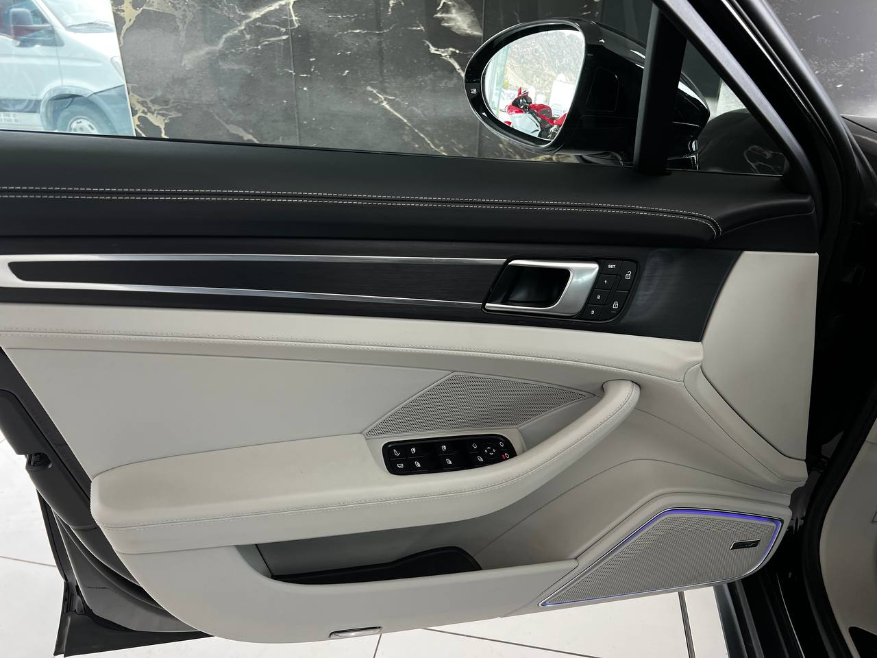 Porsche Panamera 4 E-Hibryd 2.9