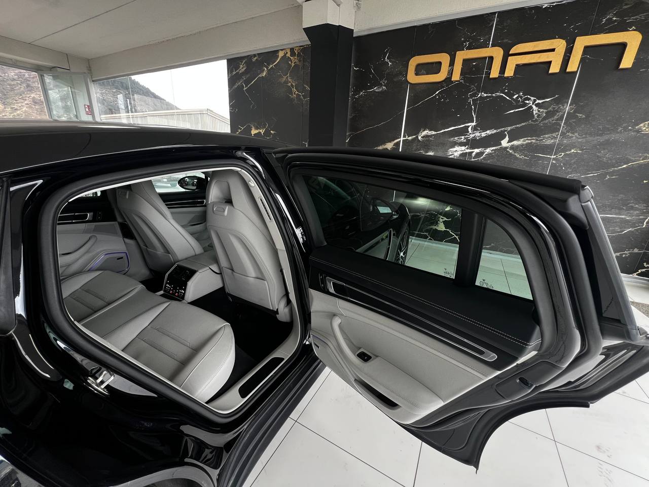 Porsche Panamera 4 E-Hibryd 2.9