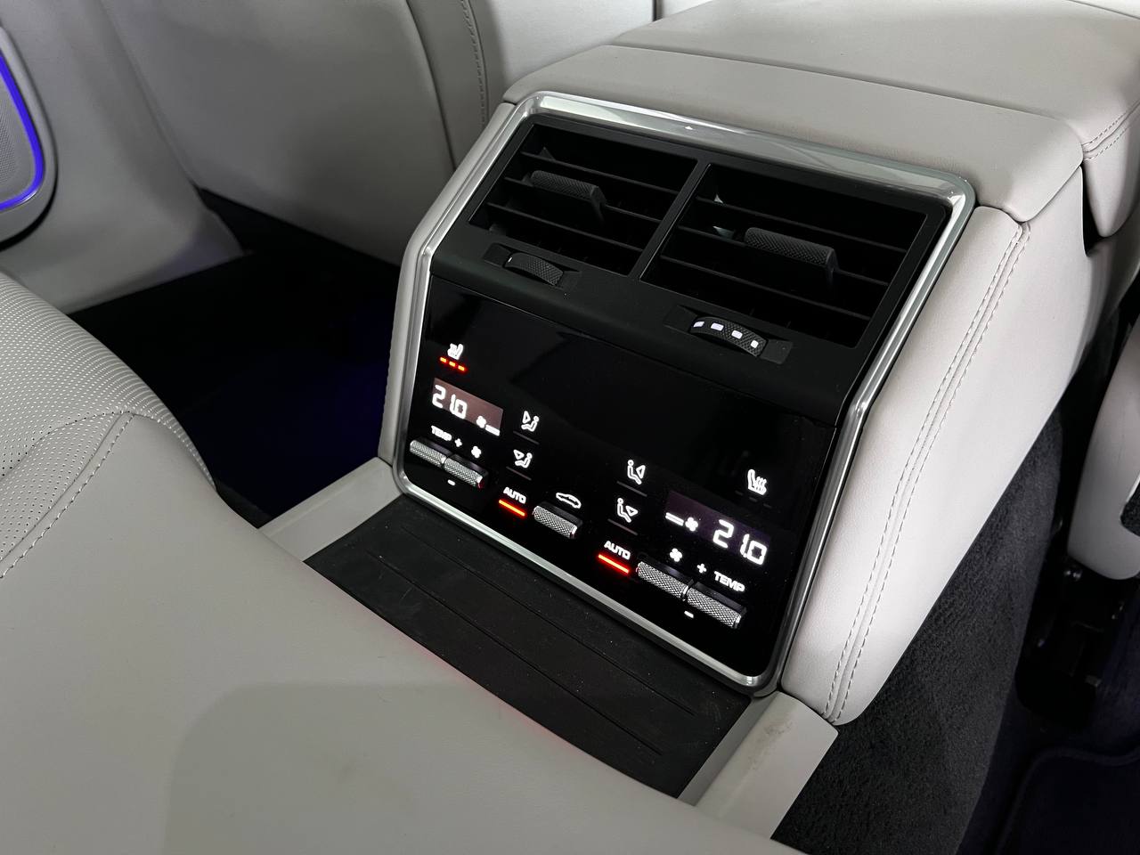 Porsche Panamera 4 E-Hibryd 2.9