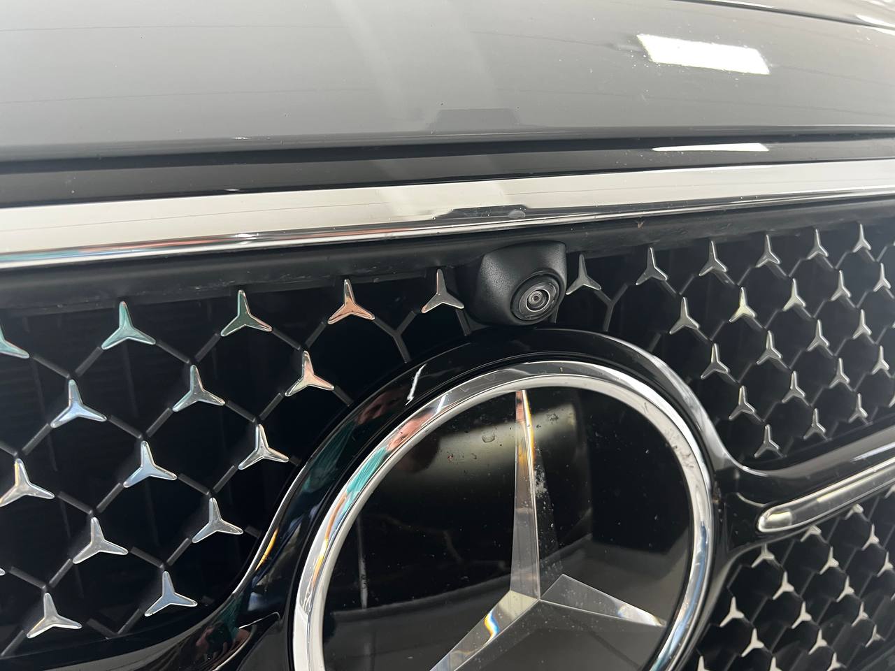 MERCEDES E 220
