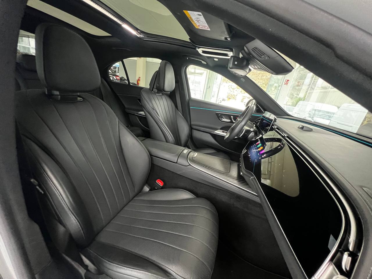 MERCEDES E 220