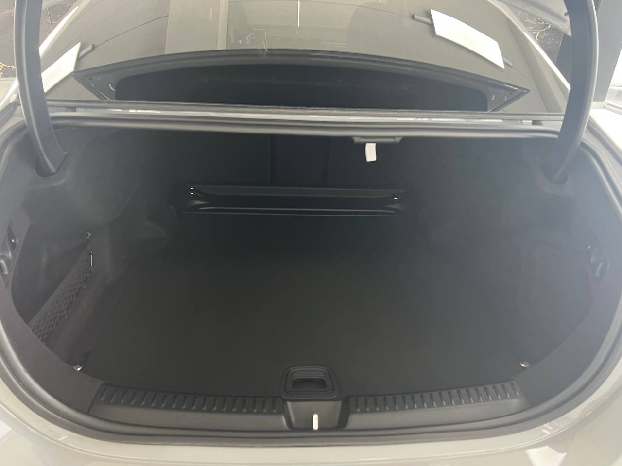 MERCEDES E 220