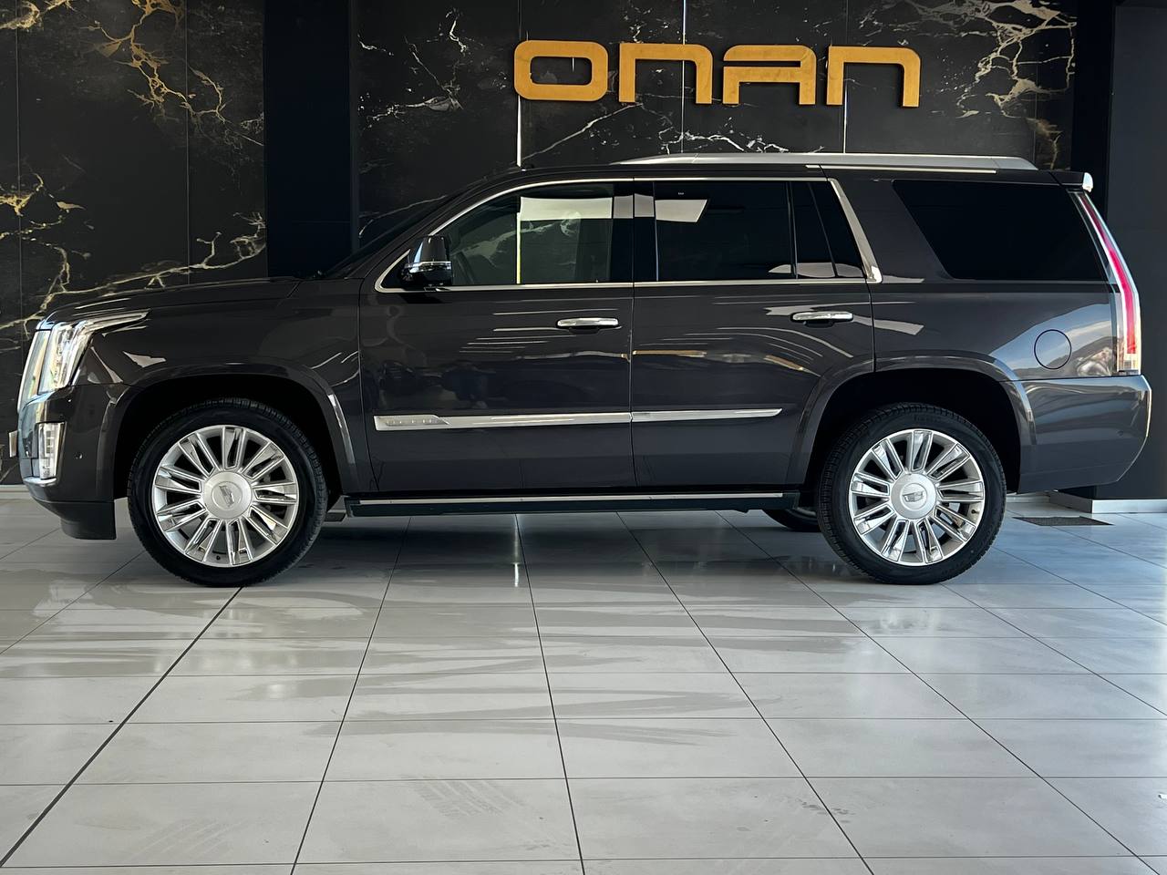 CADILLAC ESCALADE 6.2