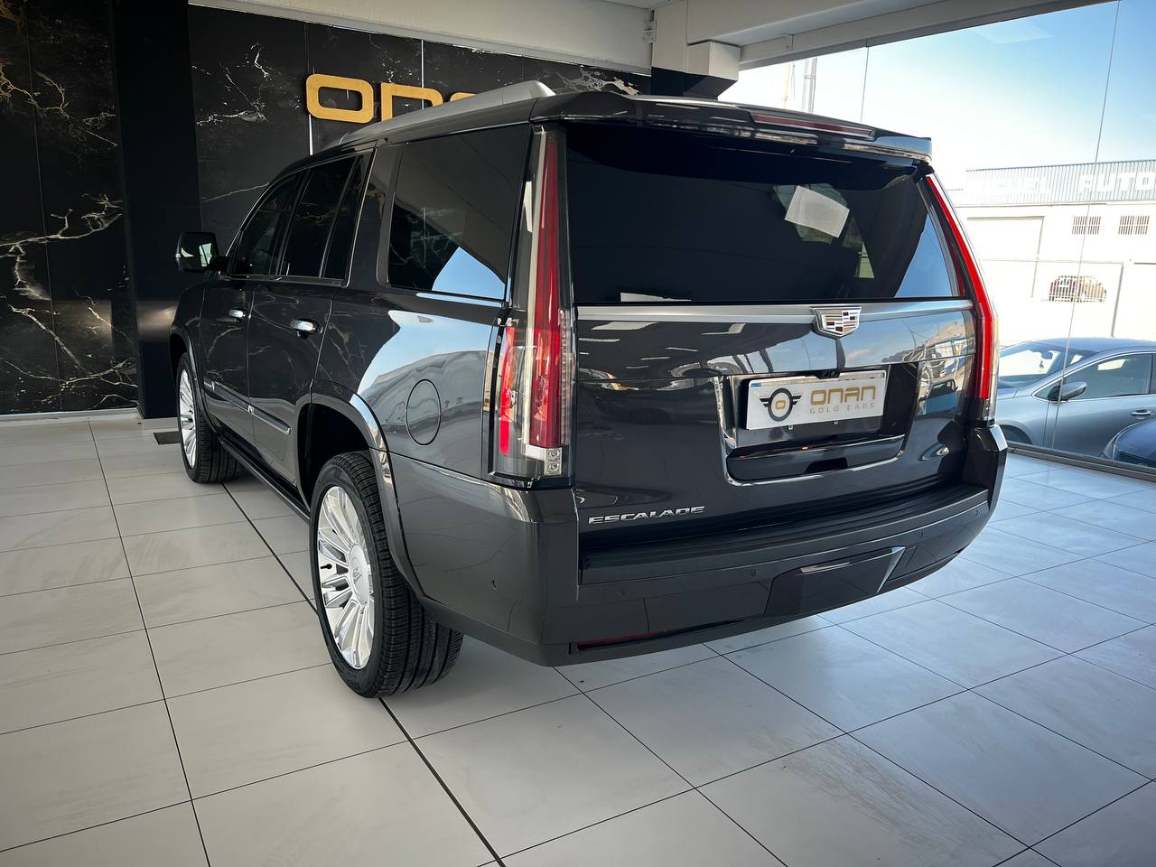 CADILLAC ESCALADE 6.2