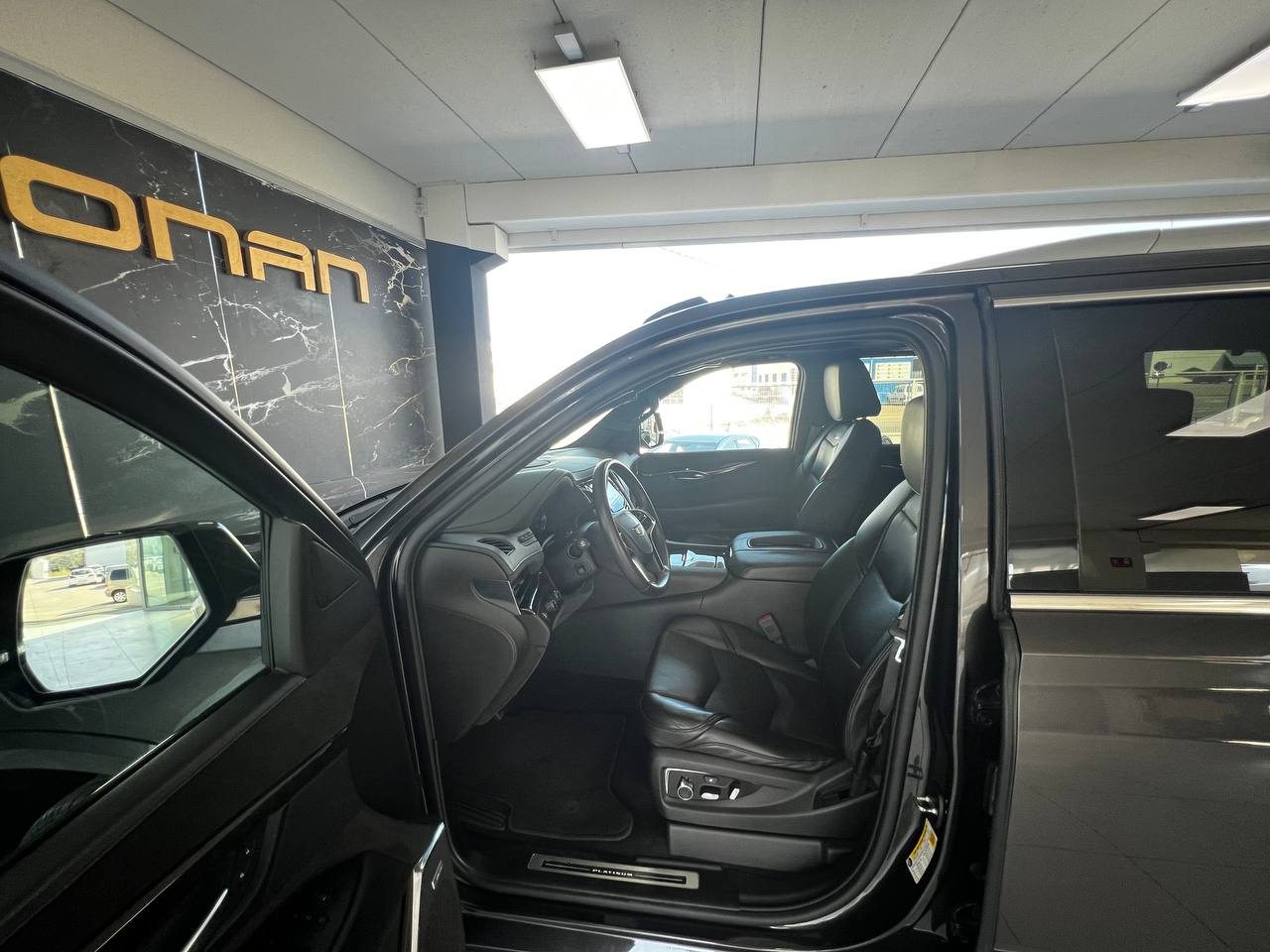 CADILLAC ESCALADE 6.2