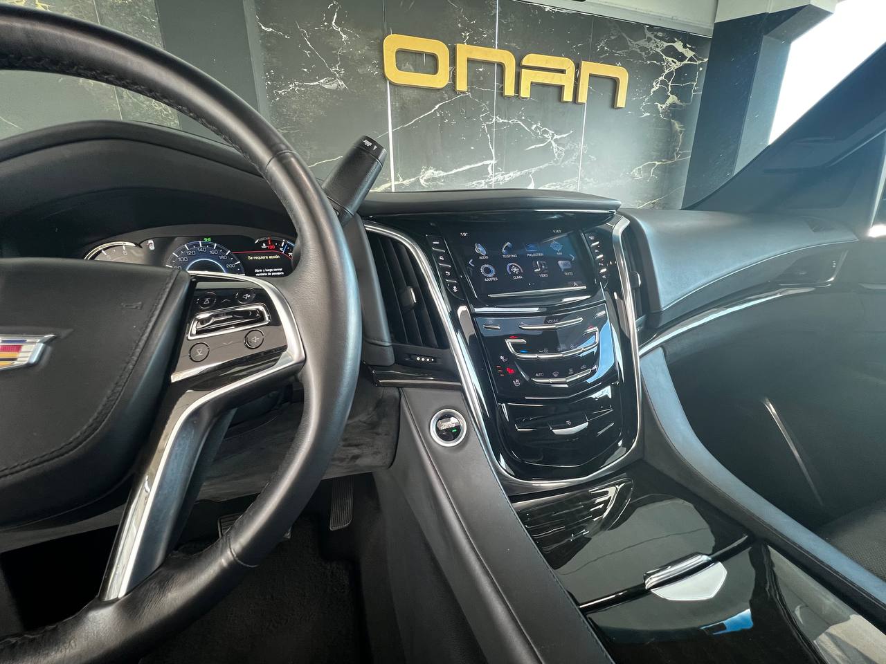 CADILLAC ESCALADE 6.2