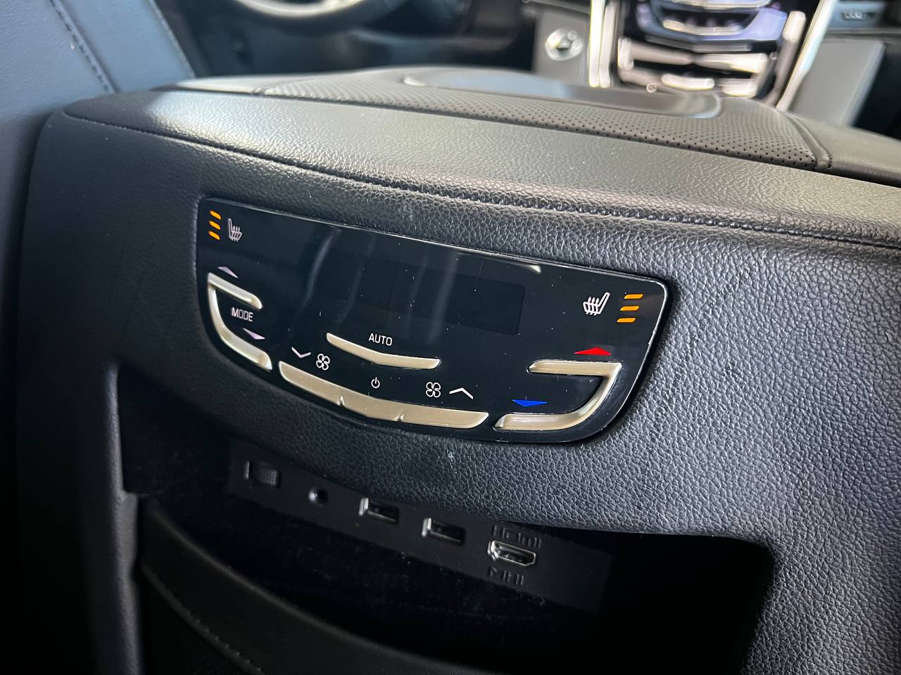 CADILLAC ESCALADE 6.2