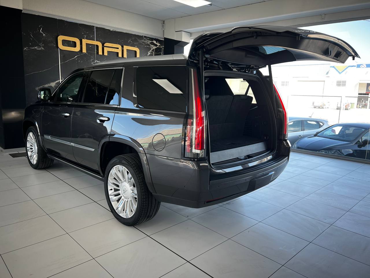 CADILLAC ESCALADE 6.2