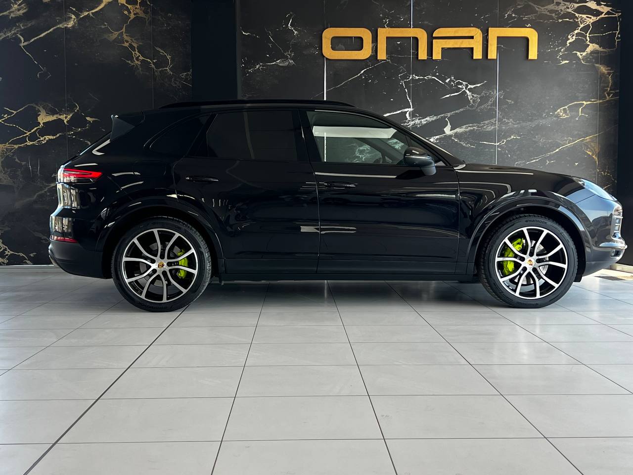 PORSCHE CAYENNE E-HYBRID 3.0