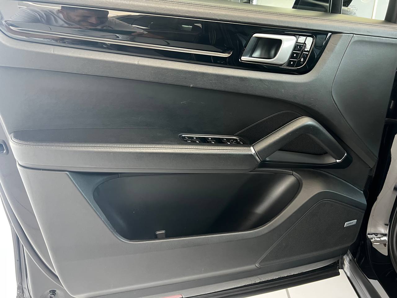 PORSCHE CAYENNE E-HYBRID 3.0