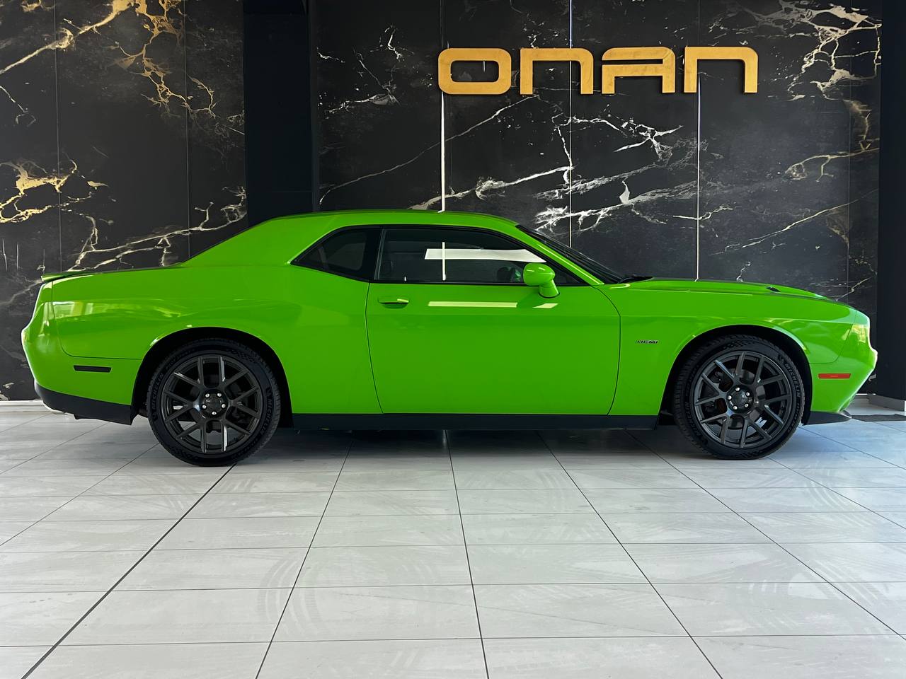 DODGE CHALLENGER