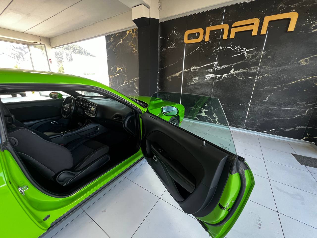 DODGE CHALLENGER
