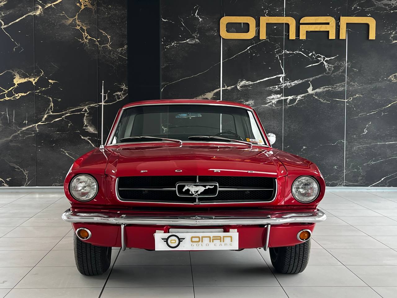 FORD MUSTANG COUPE