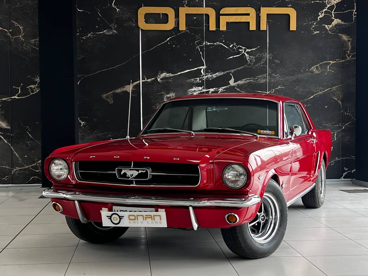 FORD MUSTANG COUPE