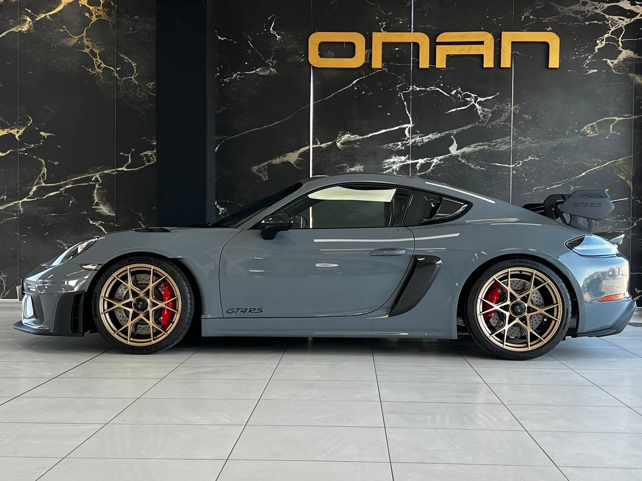 Porsche 718 Cayman GT4RS