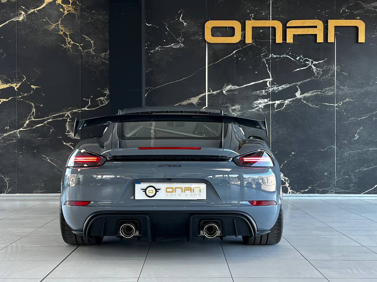 Porsche 718 Cayman GT4RS