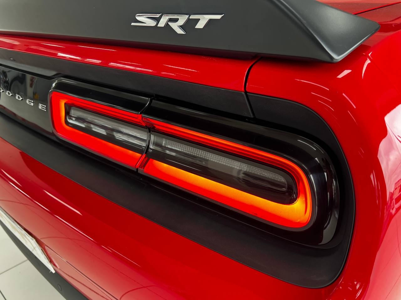 DODGE CHALLENGER SRT