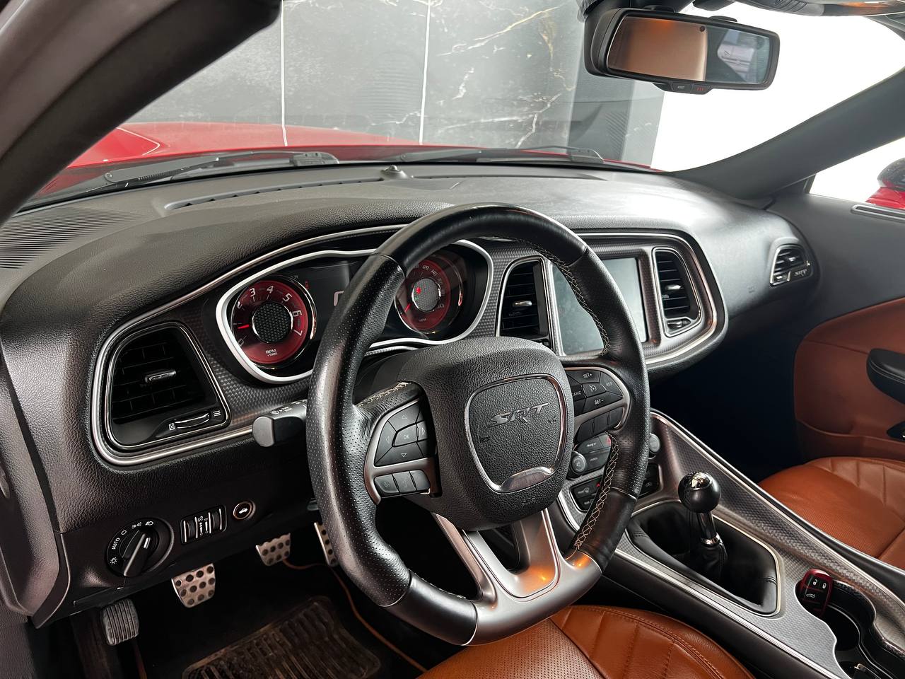 DODGE CHALLENGER SRT