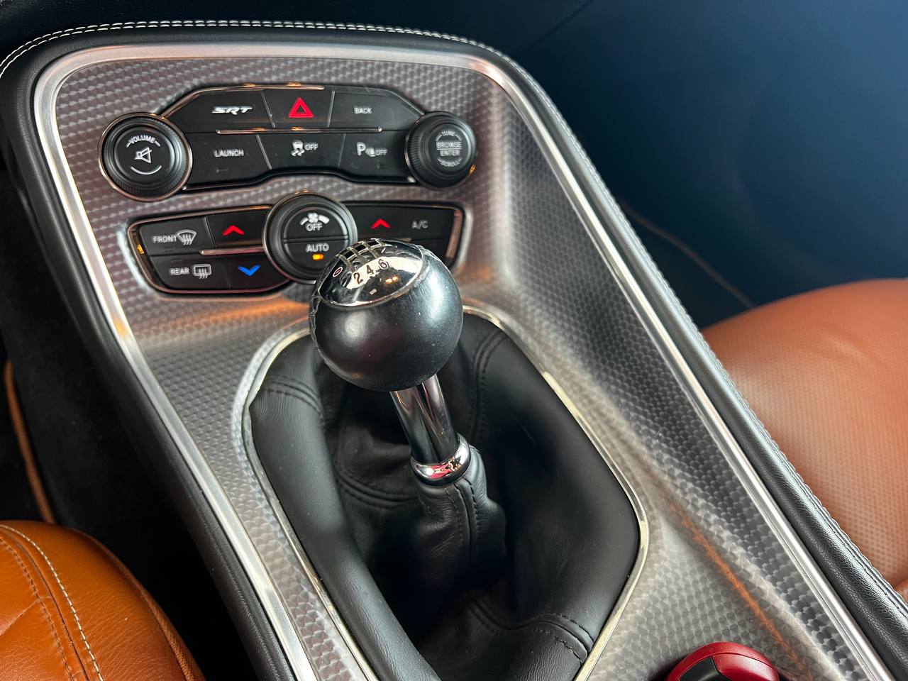 DODGE CHALLENGER SRT