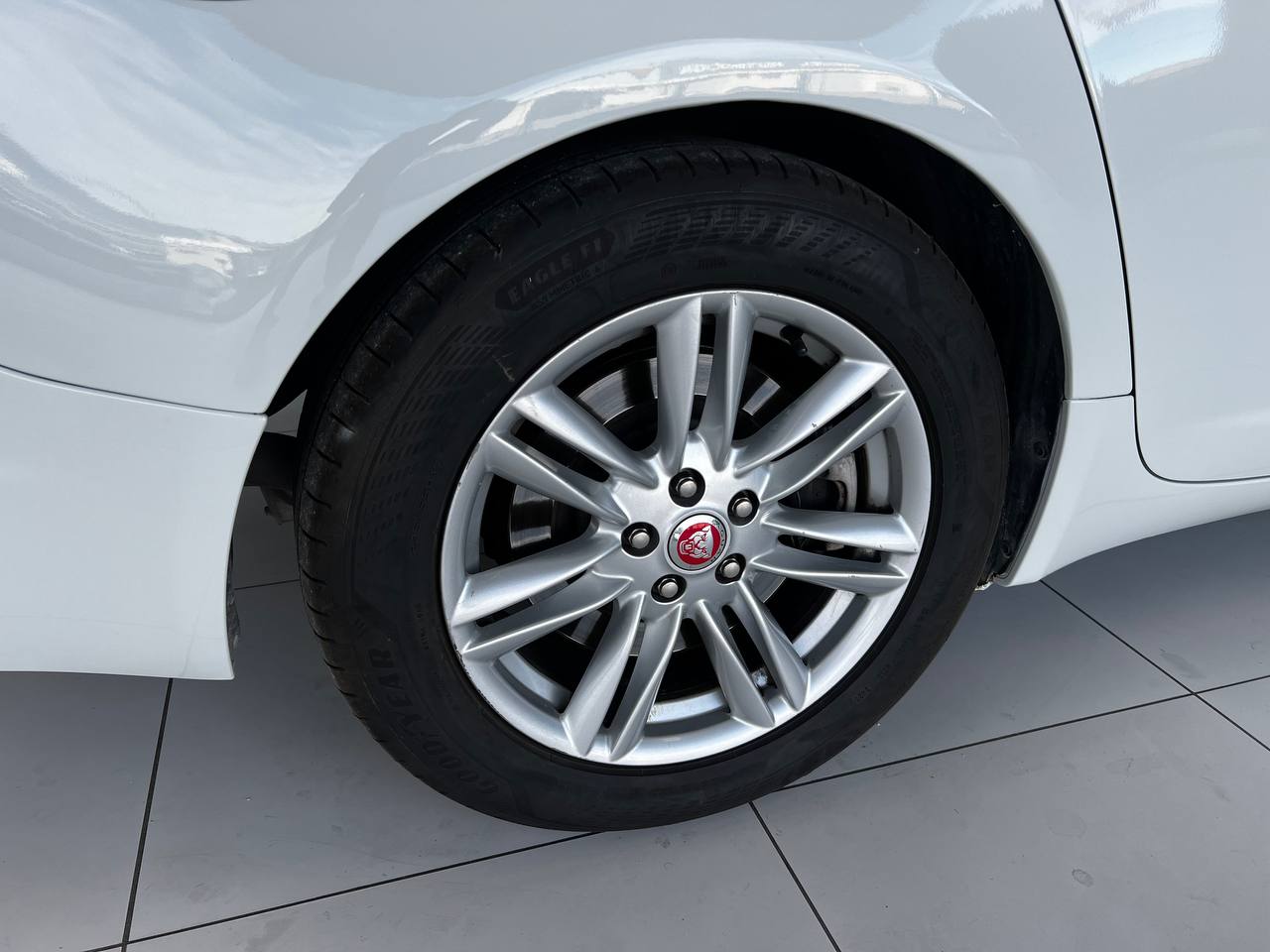 Jaguar XF 2.2