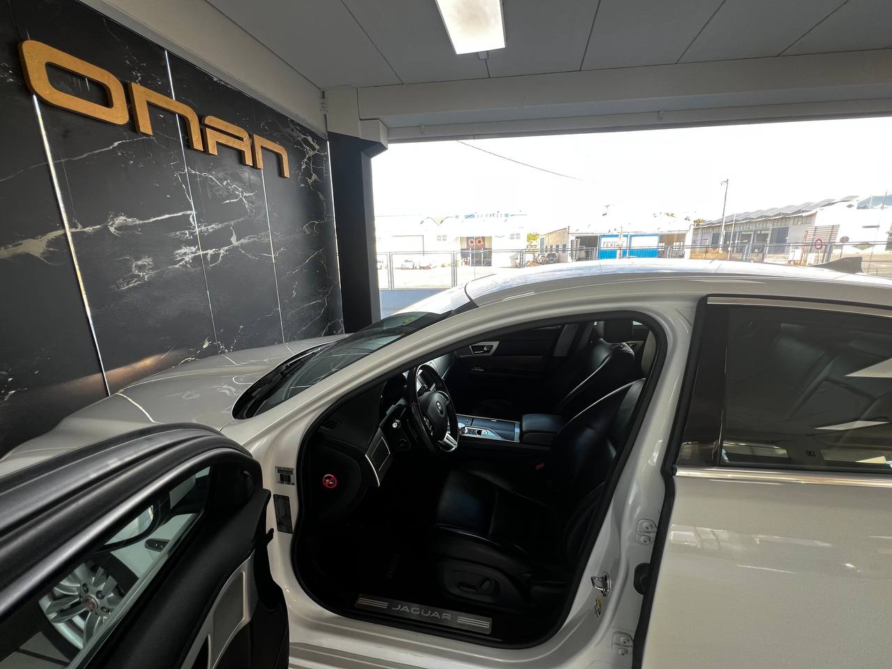 Jaguar XF 2.2