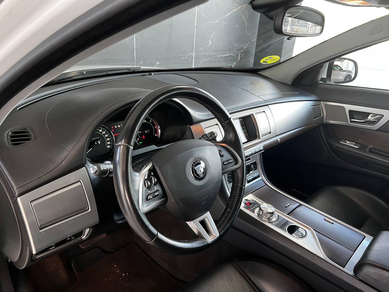 Jaguar XF 2.2