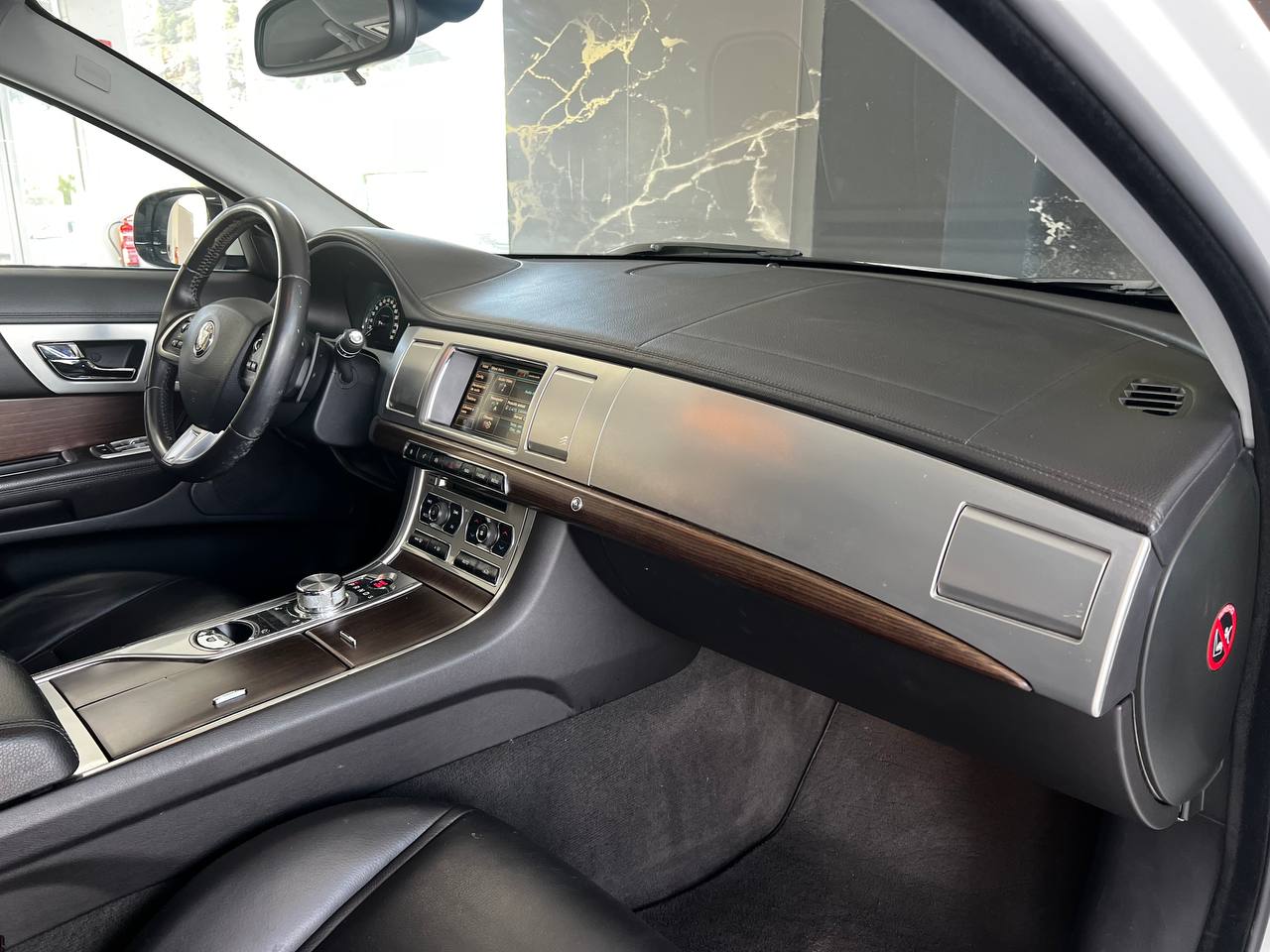 Jaguar XF 2.2