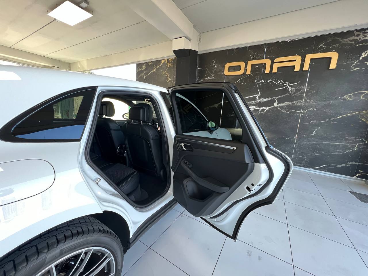 Porsche Macan T, 2.0