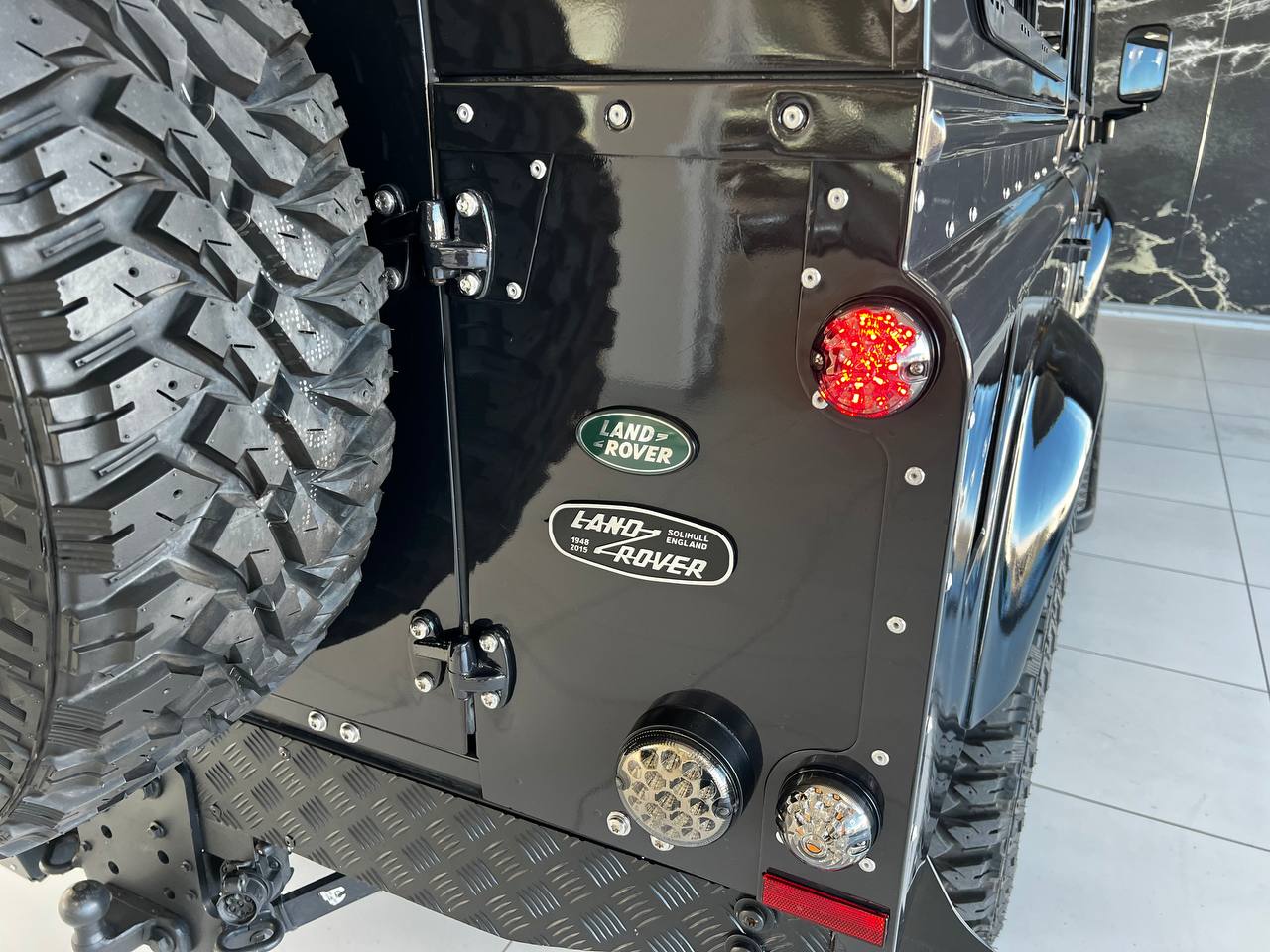 Land Rover Defender 2.2