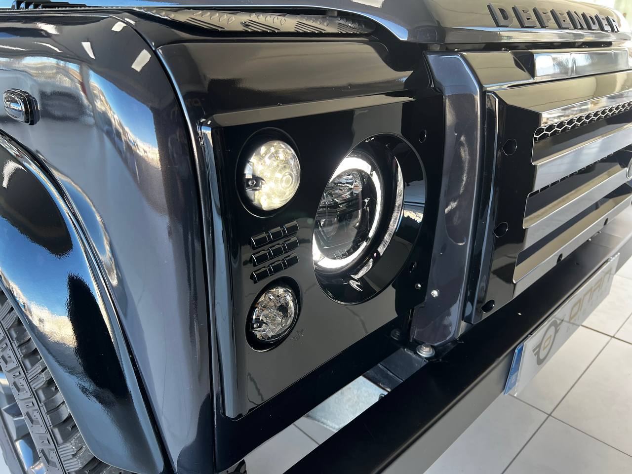 Land Rover Defender 2.2