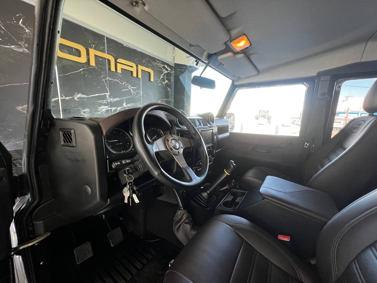 Land Rover Defender 2.2