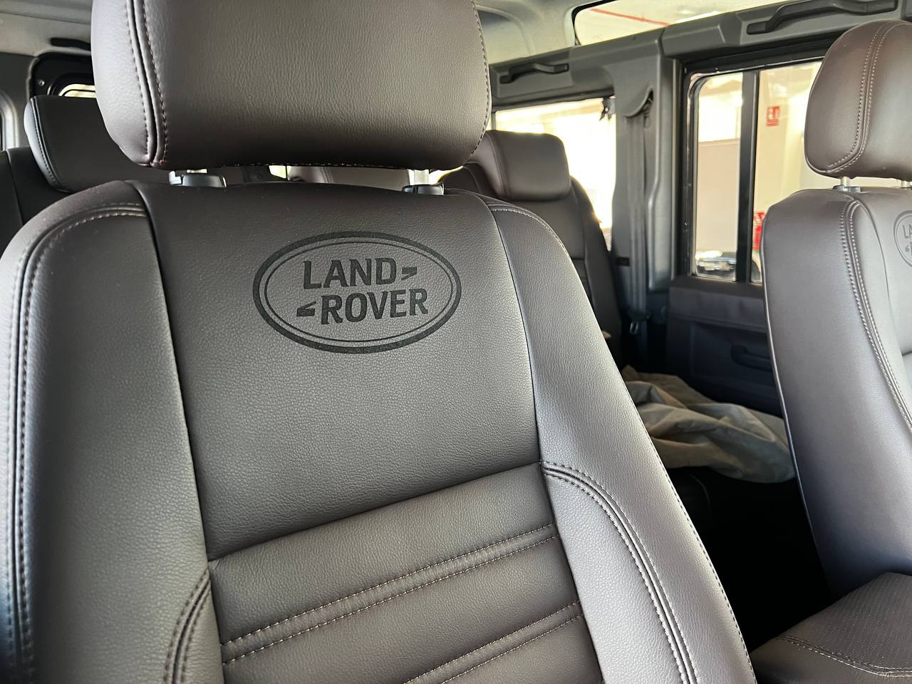 Land Rover Defender 2.2