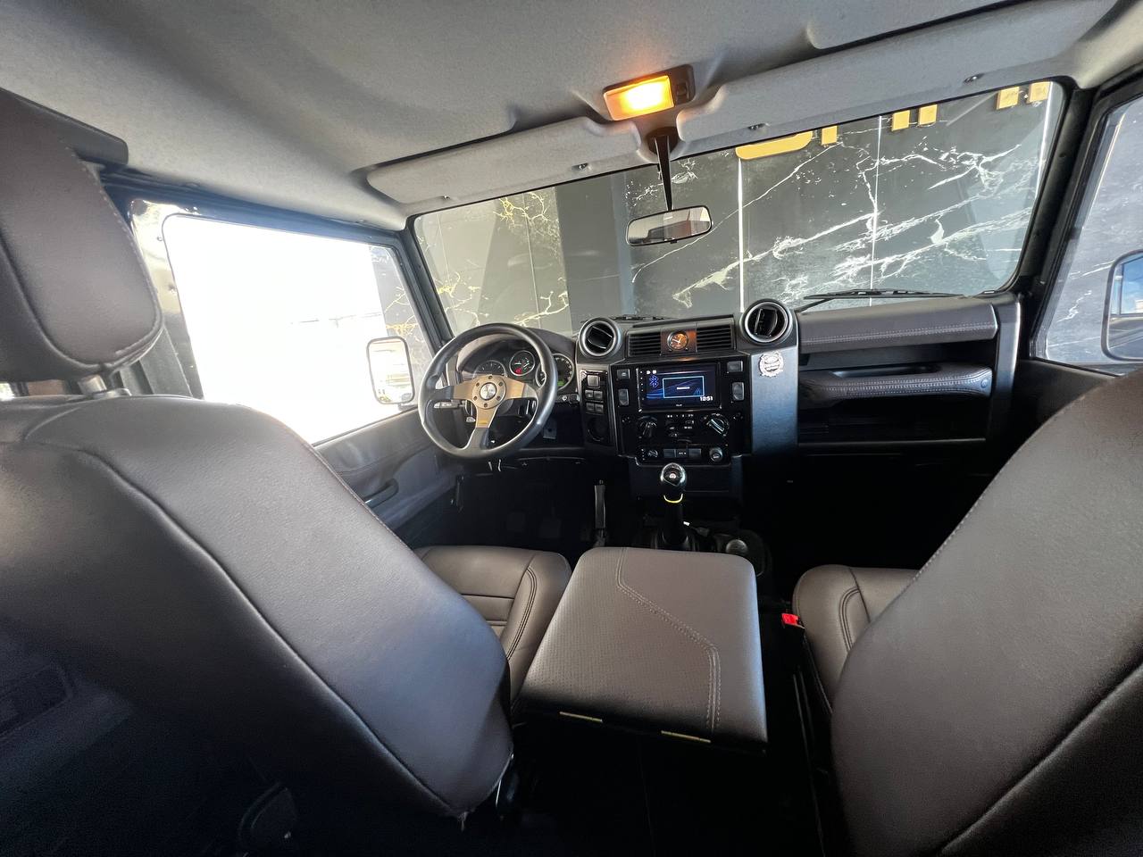 Land Rover Defender 2.2