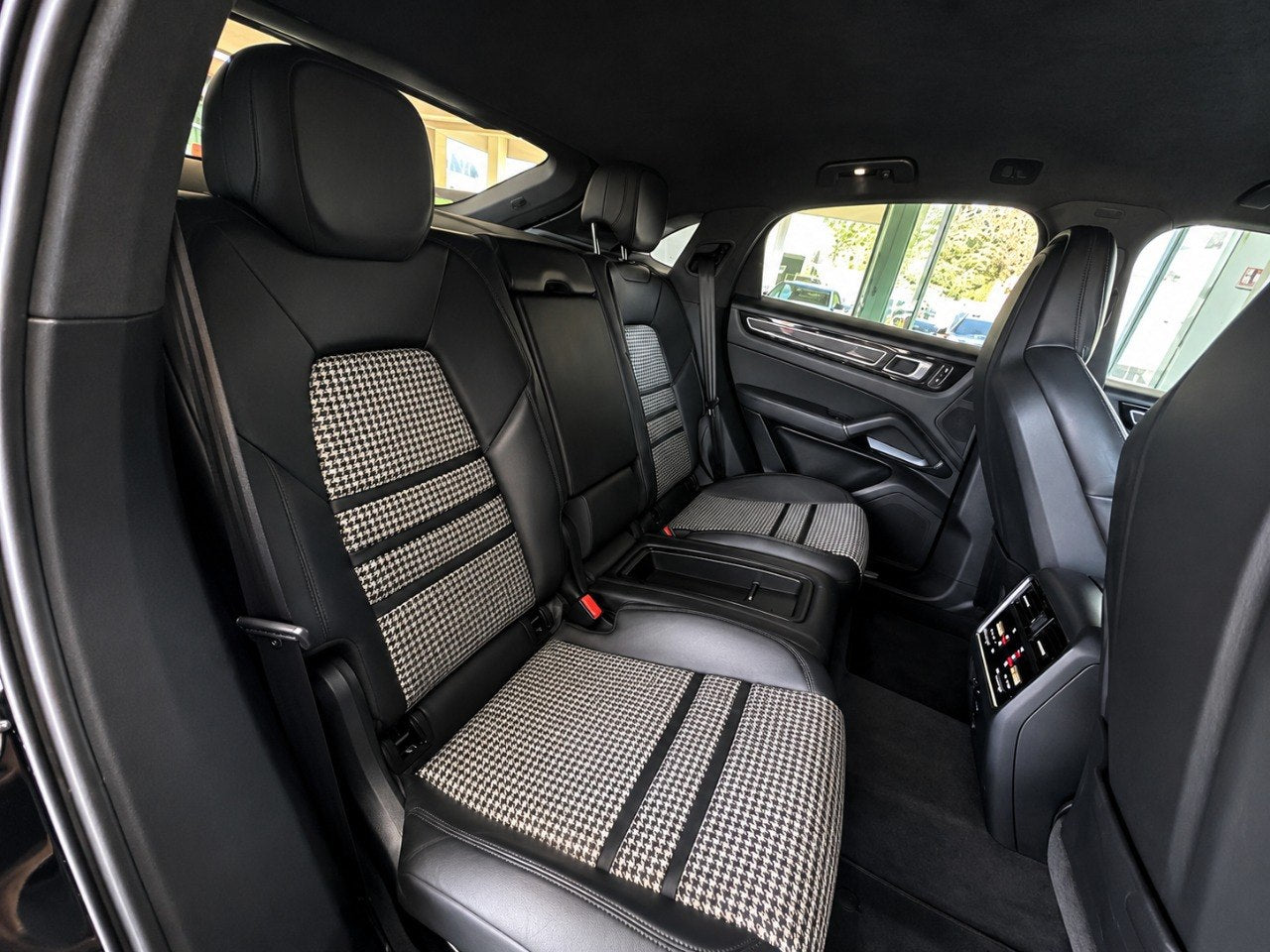 PORSCHE CAYENNE 3.0