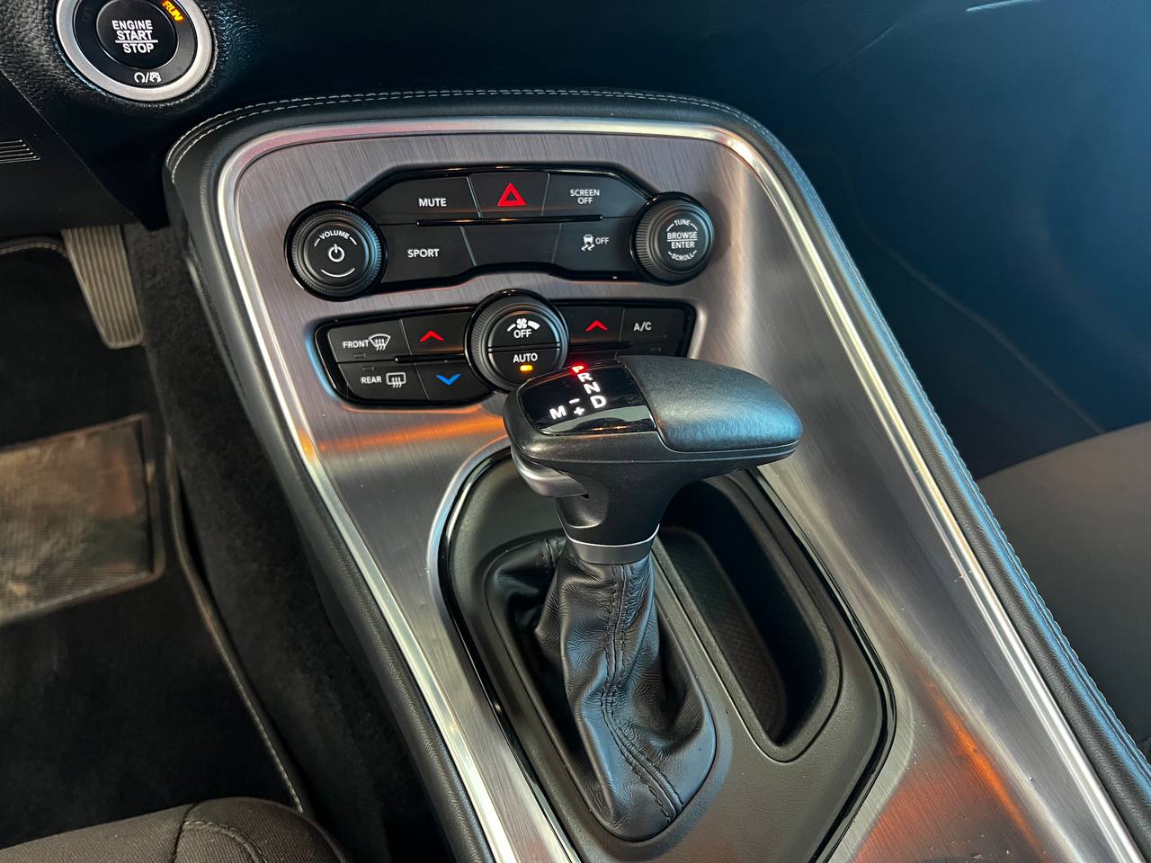 DODGE CHALLENGER