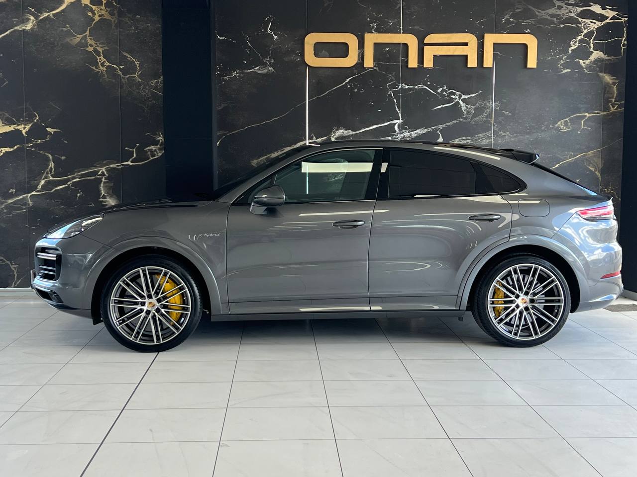 Porsche Cayenne Turbo S E-Hybrid 4.0